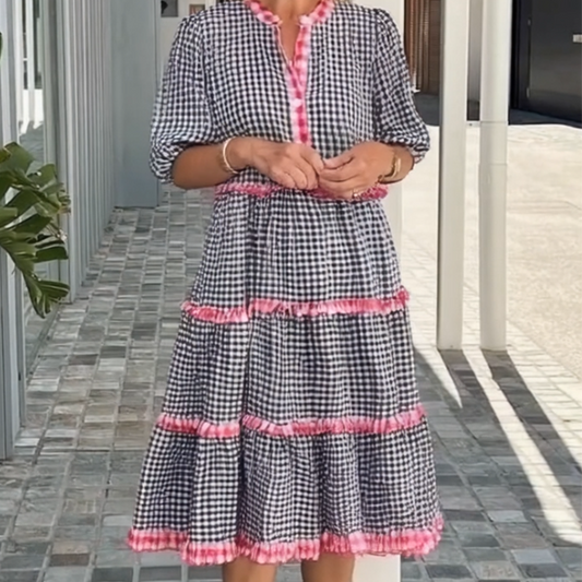 Карирана рокля с къдрички