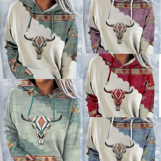 Дамска качулка с уникален принт на кравешка черепа